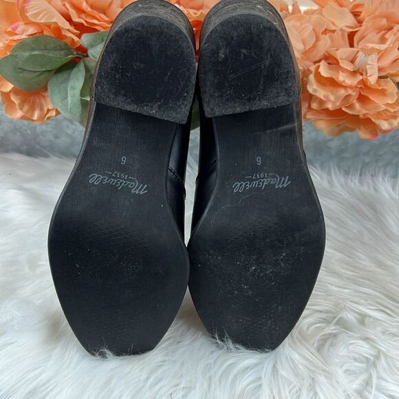 Madewell Ames Leather Ankle Bootie - Picture 7 of 11